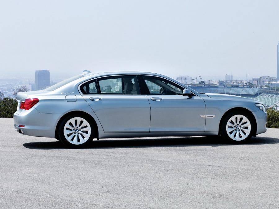  BMW ActiveHybrid 7 2009 года  (фото 36 из 41)